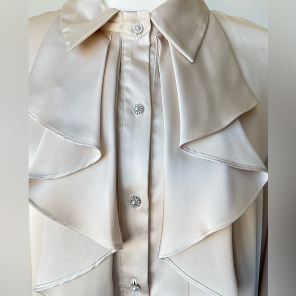 ZARA Satin Blouse with Ruffles. Neutral. XL. - Picture 5 of 9